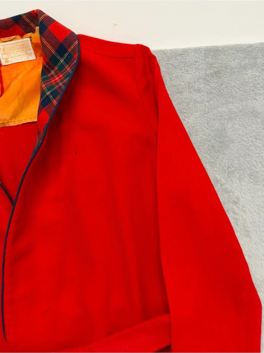 Vintage PENDLETON 100% Pure Virgin Wool Bathrobe Red USA Made Size Medium